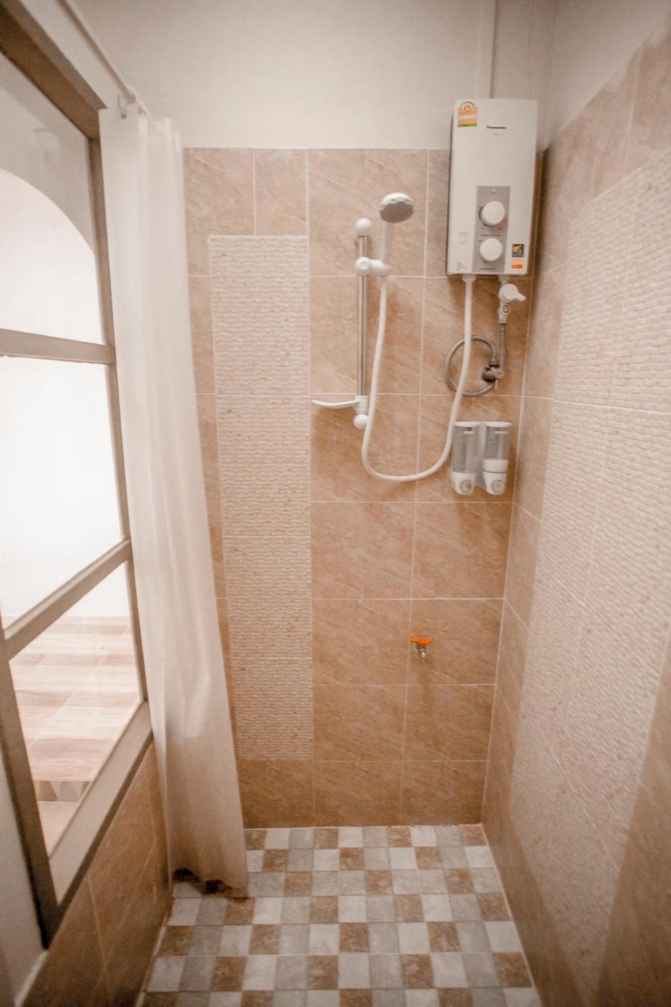 Cozy Huts Hotel Trat Cameră foto