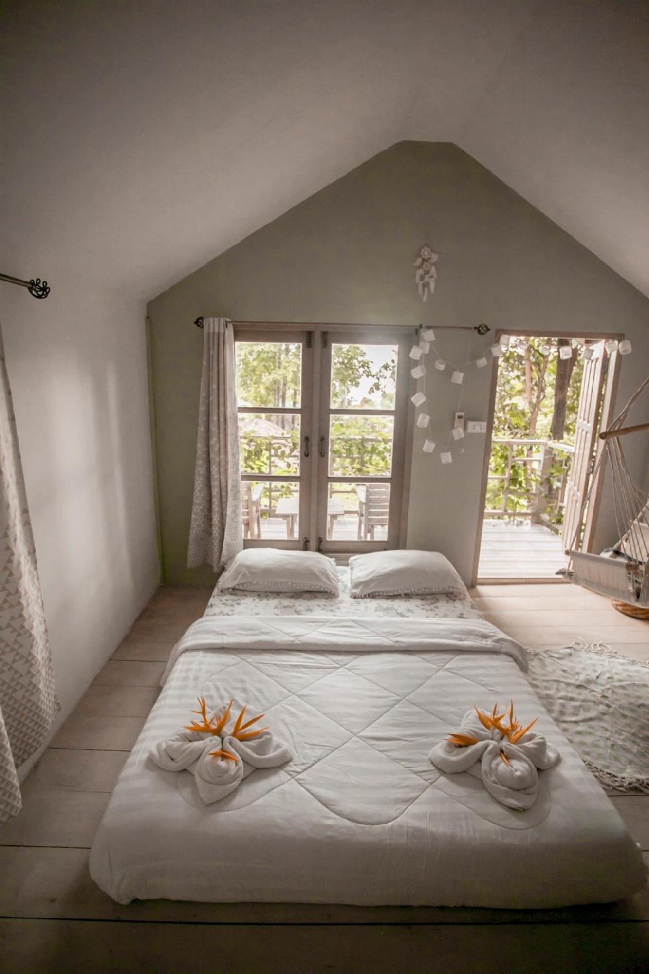 Cozy Huts Hotel Trat Cameră foto