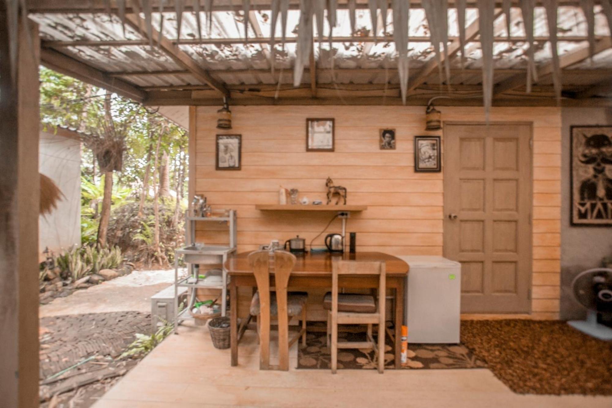 Cozy Huts Hotel Trat Cameră foto
